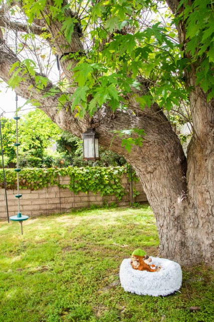 Calming Faux Fur Dog Bed with Memory Foam Bolster - Glow Pups